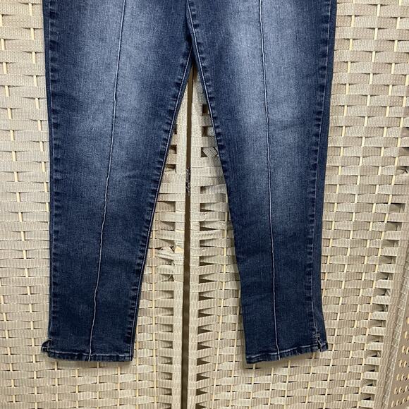 Democracy Ab Solution Skinny Crop Jean Size 6 Medium Wash Stretch Denim Shaping - Picture 4 of 11